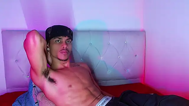 Angel_foxc13 Chat XXX in diretta