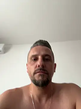Živý XXX chat InsaneMattt