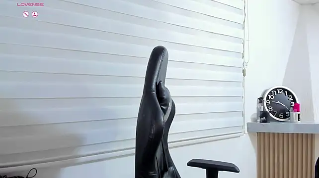 XXX chat uživo modela Rick_Adams