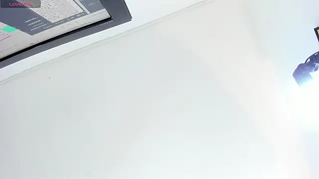Czat XXX na żywo – evelyn__rose1