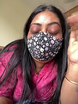 Hornyswati Live XXX-Chat