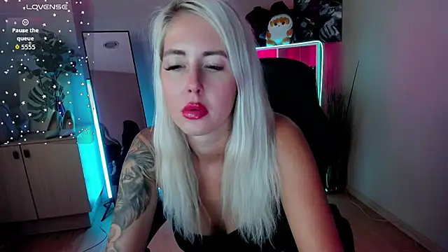 Mermaid_N's Live XXX Chat