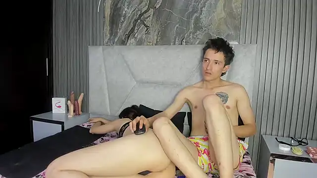 SummerAndErick_HL Pertunjukan Webcam