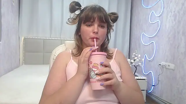 StaceyLex Adlı Modelin Canlı XXX Sohbeti