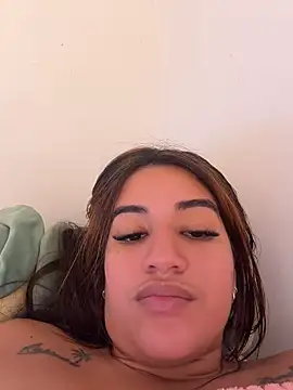 Živý XXX chat Little_Gaby_