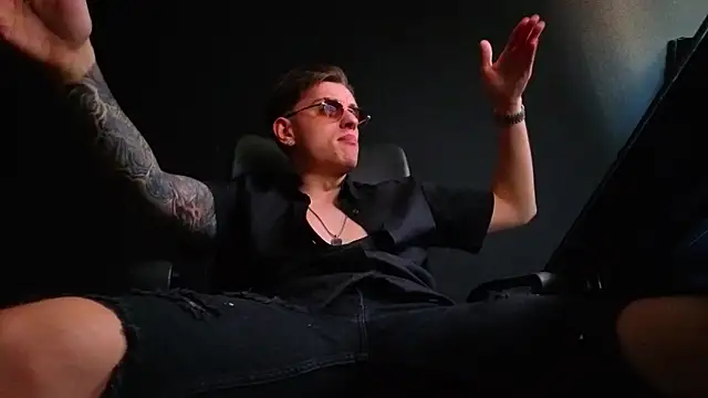 FelixStarkk 现场XXX聊天