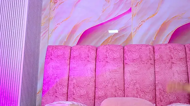 emmacurvy's Live XXX Chat