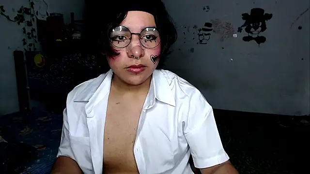 Tiff_-Styles Webcam Show