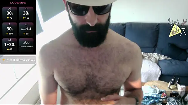 onanisme86 Live XXX Chat