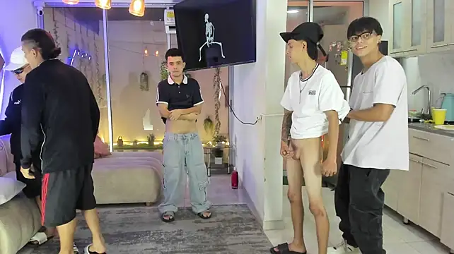 Houseofwarrios XXX чат на живо