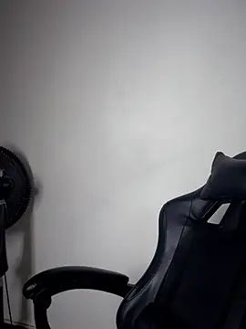 Czat XXX na żywo – _Tommy_7