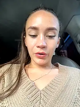دردشة QuietNicole الجنسية المباشرة