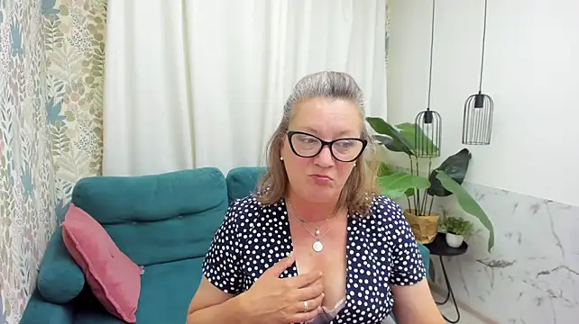 LeaPure Chat XXX in diretta