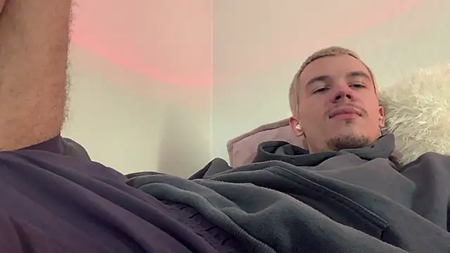 Chat XXX en directo de Jeremy1Scott