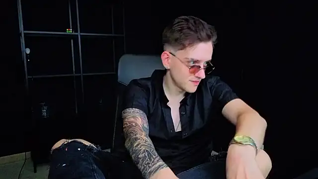 FelixStarkk Live XXX Chat