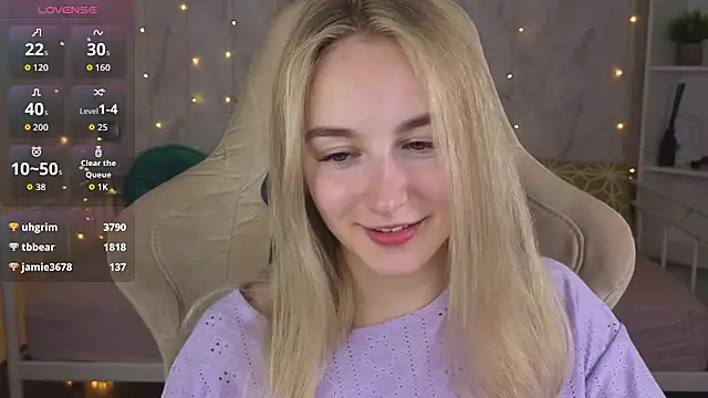 Shy_Polly Chat XXX in diretta