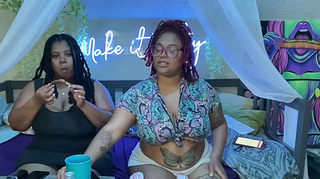 Chat +18 de FaeAfterDark ao vivo
