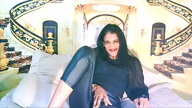 IndianSexcSmyle Chat XXX live