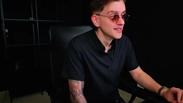 FelixStarkkのライブXXXチャット