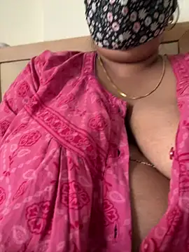 Hornyswati Chat XXX live
