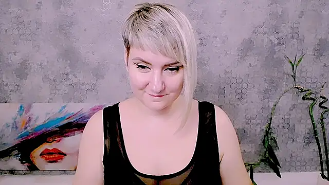 Djullia Chat XXX live