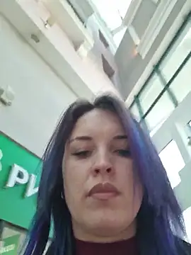 LazyTanukii's Live XXX Chat