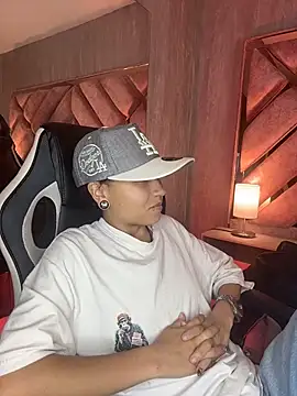 Živý XXX chat ian_mathias_