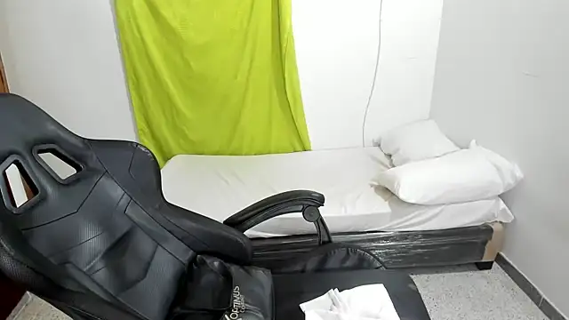 XXX chat uživo modela corzoethan
