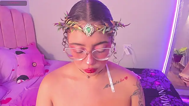 antonelllepiercee Chat XXX live