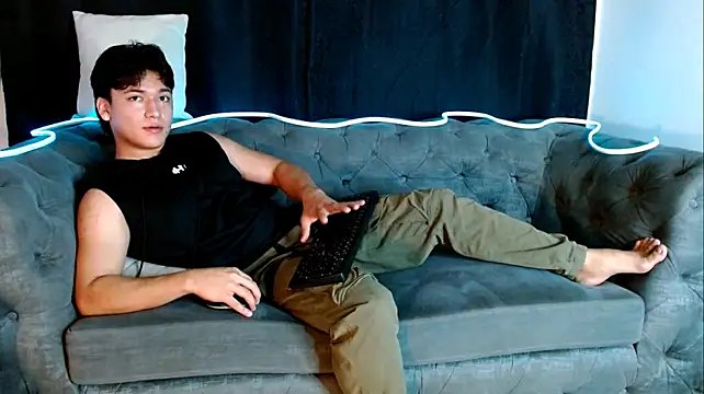 عرض كام Liam_Chameliam