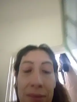 Chat +18 de kaylaMinov_ ao vivo