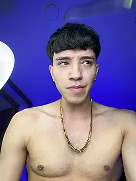 แชท XXX สดของ ArthurDaviess21