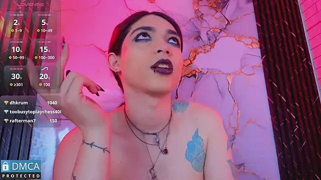 MaeveKuro Chat XXX in diretta