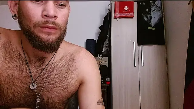 DominanThewolff Chat XXX live