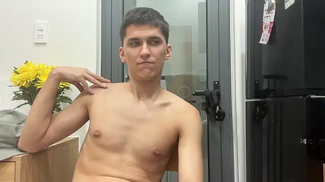 Онлайн чат XXX Adrian_Coles