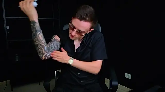 FelixStarkk XXX чат на живо