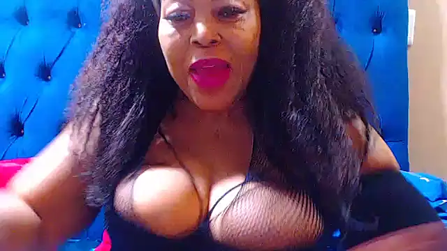 ebonycandy10 Adlı Modelin Canlı XXX Sohbeti