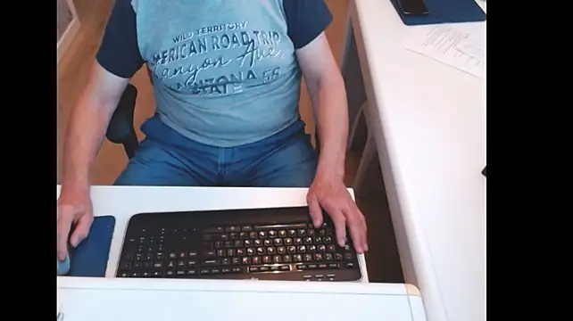 dutchpornking Chat XXX in diretta