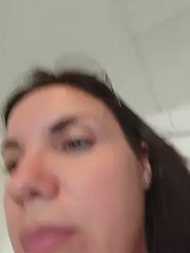 Chat +18 de Diamond_Monna ao vivo