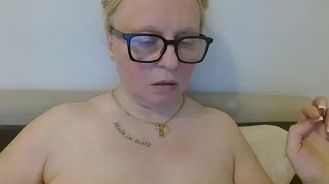 martachatte's Live XXX Chat