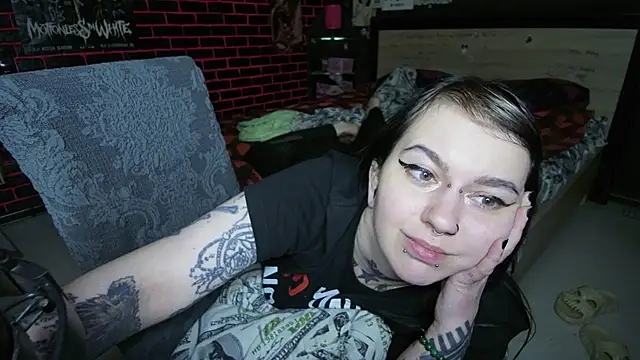 MessalinaOfficial's Live XXX Chat