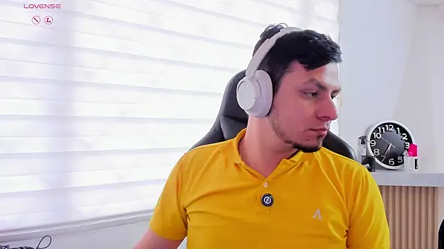 XXX chat uživo modela Rick_Adams