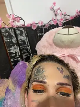 catthi_mont's Live XXX Chat