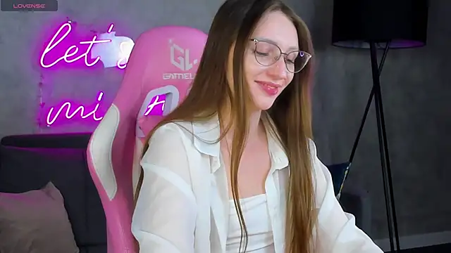 צ'אט XXX בשידור חי של Alexa_Carte