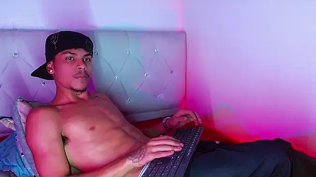 Chat +18 de Angel_foxc13 ao vivo