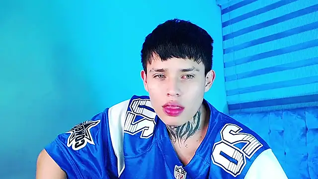 _justinmoon2n Live XXX chat