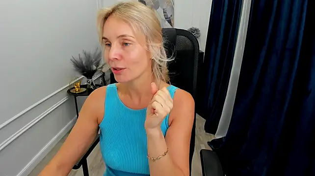 Chat XXX ao vivo de Sinty_Devis