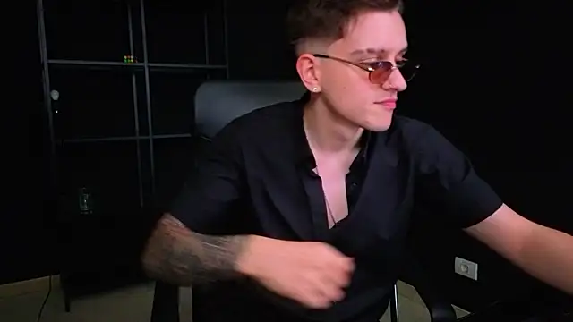 FelixStarkkn Live XXX chat