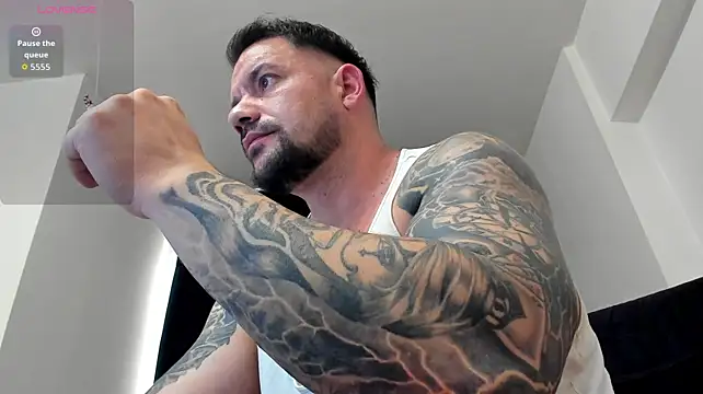 musclemonster31 Chat XXX in diretta