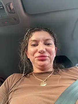 MooonReal's Live XXX Chat